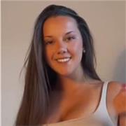 Soy estudiante de educación primária en la Unidersidad de Barcelona y quiero enseñar  y acompañar a niños y niñas de primaria